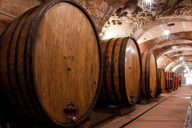 Montepulciano: Wine Tasting & Lunch in a Typical Winery - Cancellation Policy