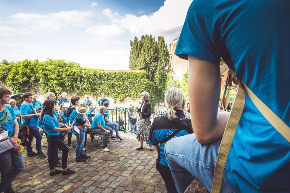 Montmartre in Songs: Tour With a Professional Singer - Montmartres History