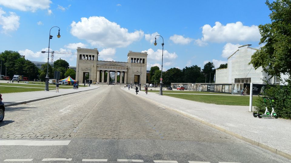 Munich: Guided Walking Tour of the Glyptothek Museum - Tour Duration and Inclusions