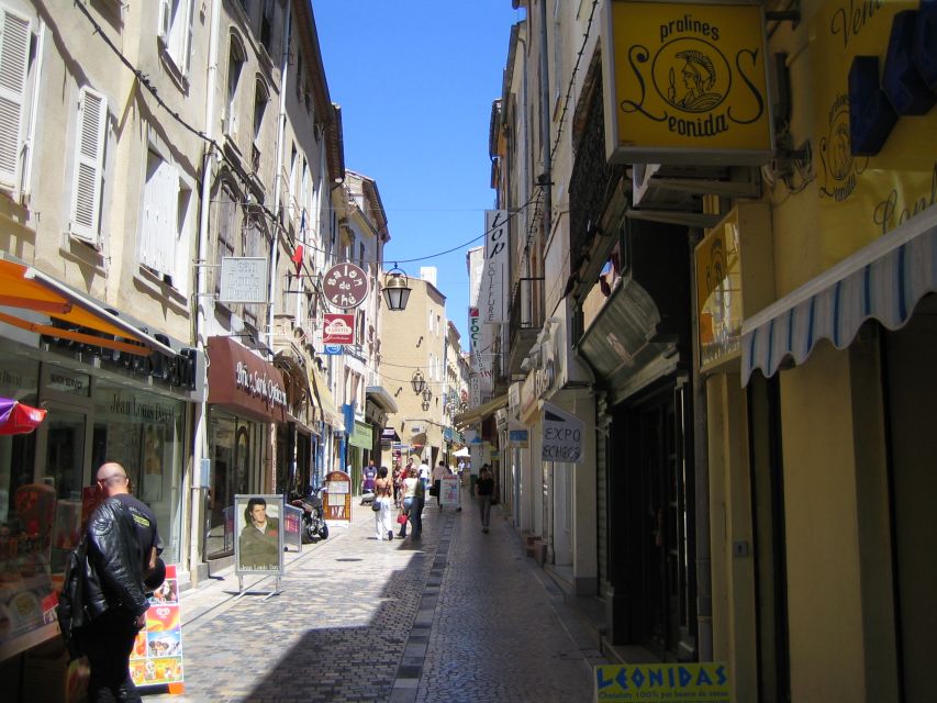 Narbonne Private Guided Tour - Tour Languages