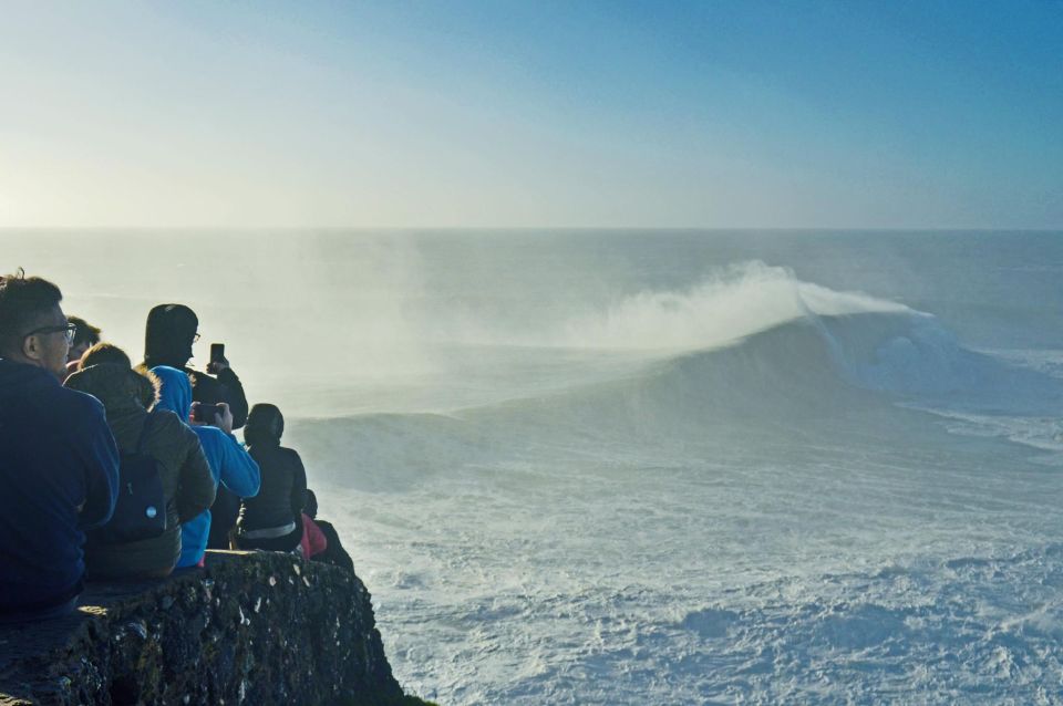 Nazaré Tour: Traditions, Legends and Big Waves - Exploring North Beach and Viewpoint