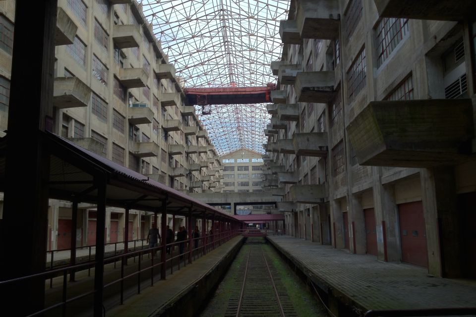 New York: Brooklyn Army Terminal Historic Walking Tour - Harbor Views and Stories