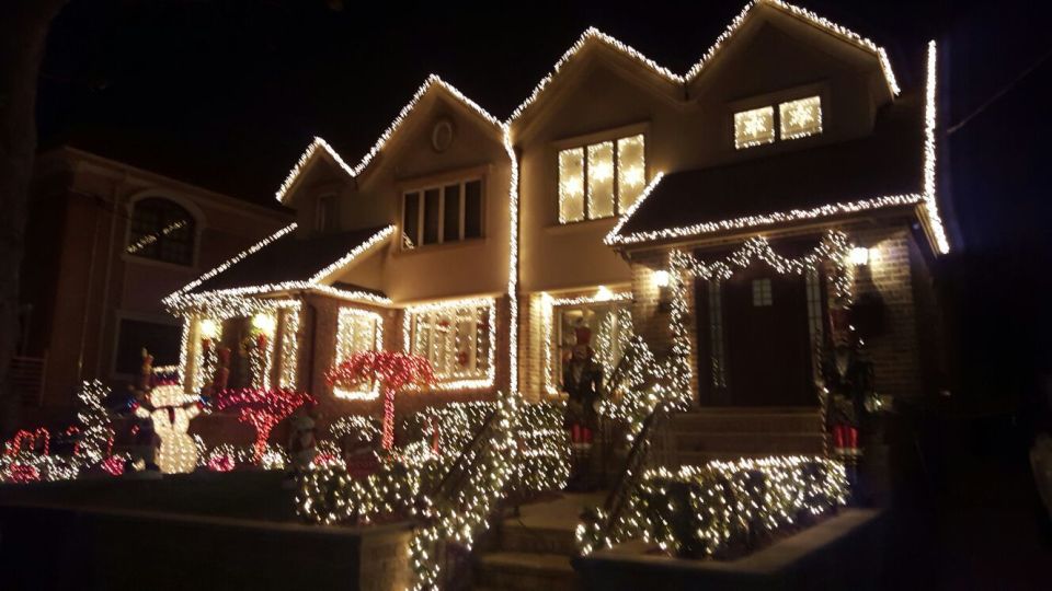 New York City: Dyker Heights Christmas Lights Tour - Customer Reviews and Ratings