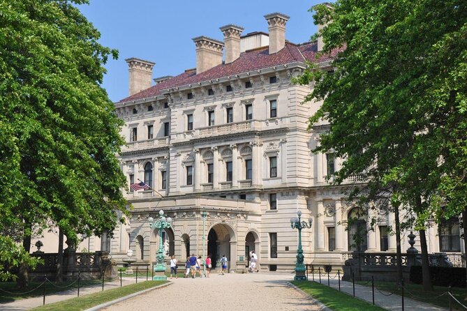 Newport Gilded Age Mansions Trolley Tour With Breakers Admission - Vanderbilt Mansion Tour