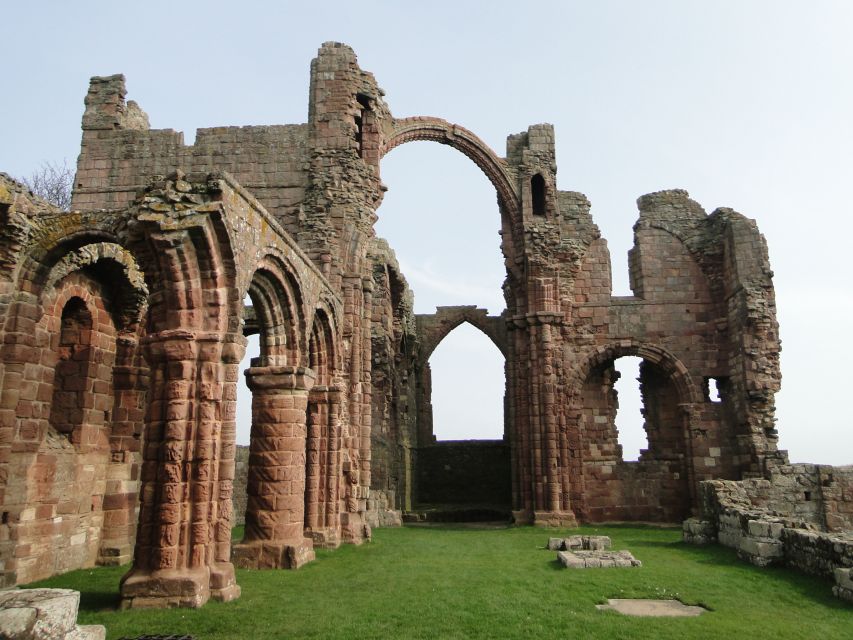 Northumberland: Private Bamburgh and Lindisfarne Guided Tour - Pricing and Booking