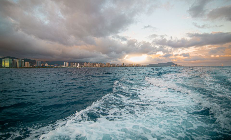 Oahu: Waikiki BYOB Sunset Cruise - Cruise Itinerary and Activities