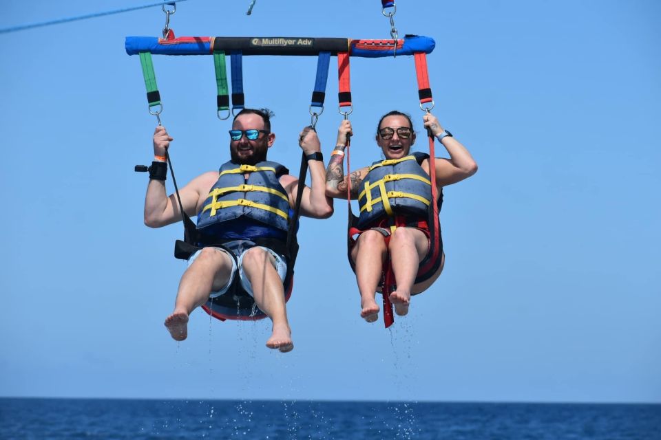 Oahu: Waikiki Parasailing - Fuel Charge