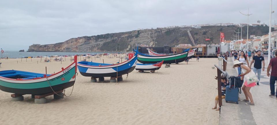 Óbidos Nazaré & Mafra National Palace Private Tour From Lisbon - Discovering Nazarés Attractions