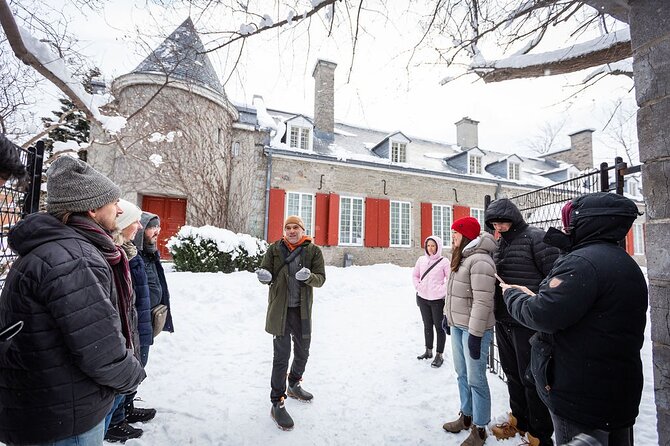 Old MONTREAL Walking Tour by FITZ MONTREAL - Place Jacques-Cartier