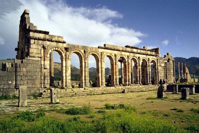 One Day Trip to Volubilis and Meknes From Fes - Exploring Meknes