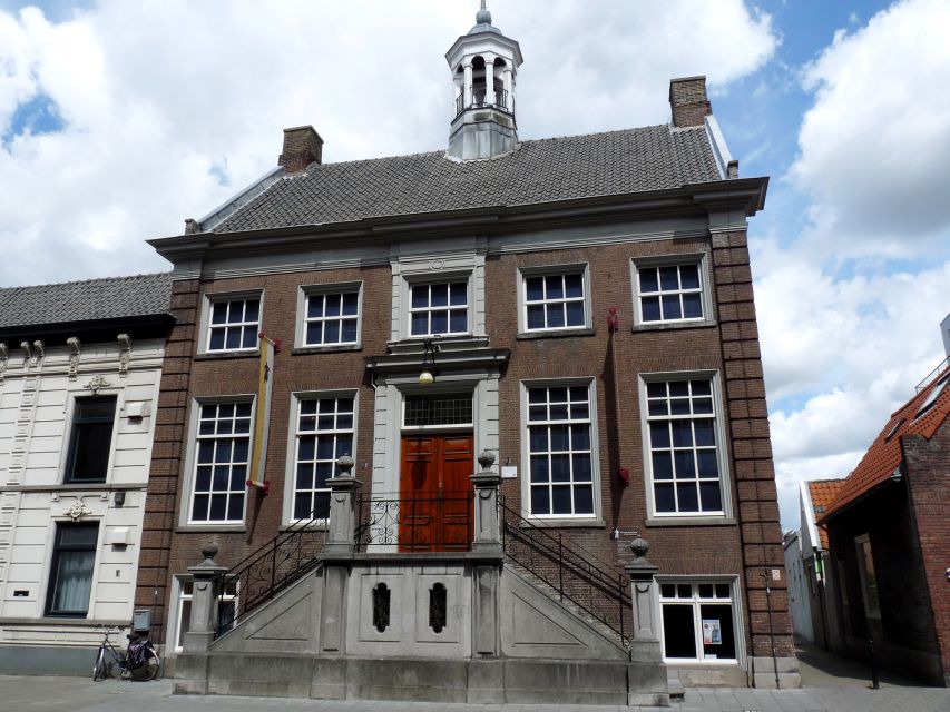 Oudenbosch: Guided City Walk - Additional Information