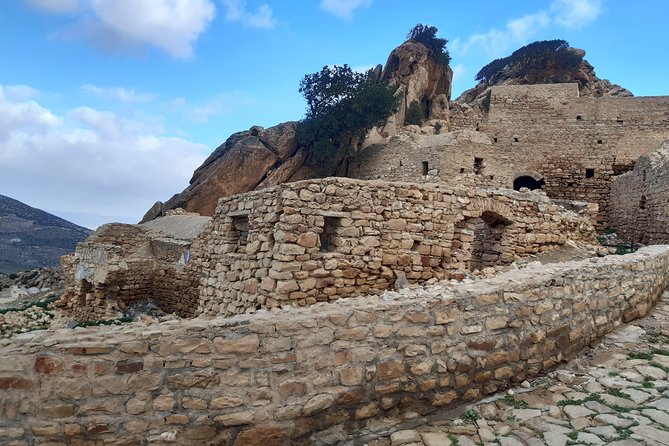 Out-Of-Time Berber Villages Tekrouna and Zriba Alia - Discovering Takrouna Village