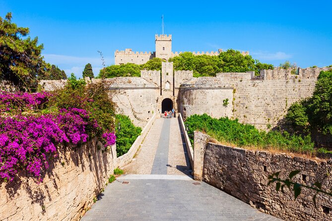 Outdoor Scavenger Hunt and Tour of Rhodes Old Town - Accessibility and Languages