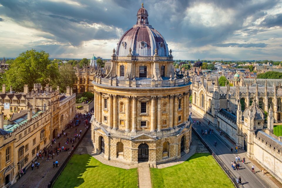 Oxford: Alumni Led Walking & Punting Tour W/New College - Logistics and Booking Information