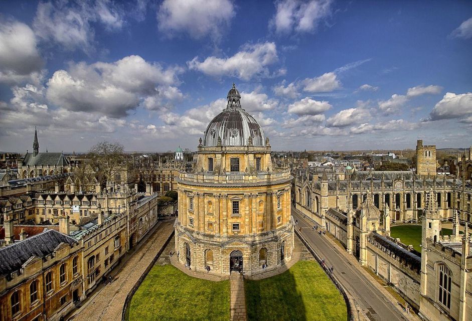 Oxford University Private Guided Walking Tour - Exeter College Memorial