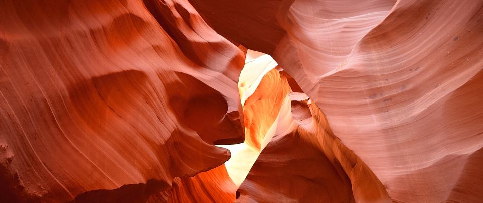 Page: Lower Antelope Canyon Ticket and Guided Hiking Tour - Packing and Preparation