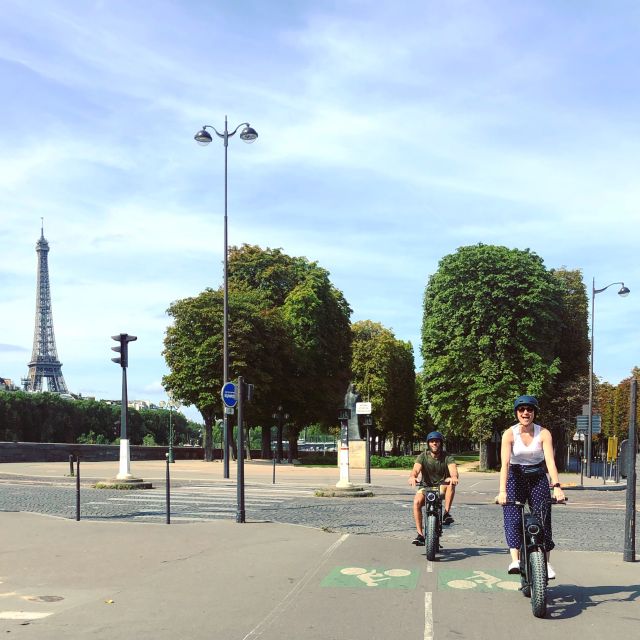 Paris: City Highlights Private Electric Bike Tour With Video - Saint-Germain-des-Prés and the Seine