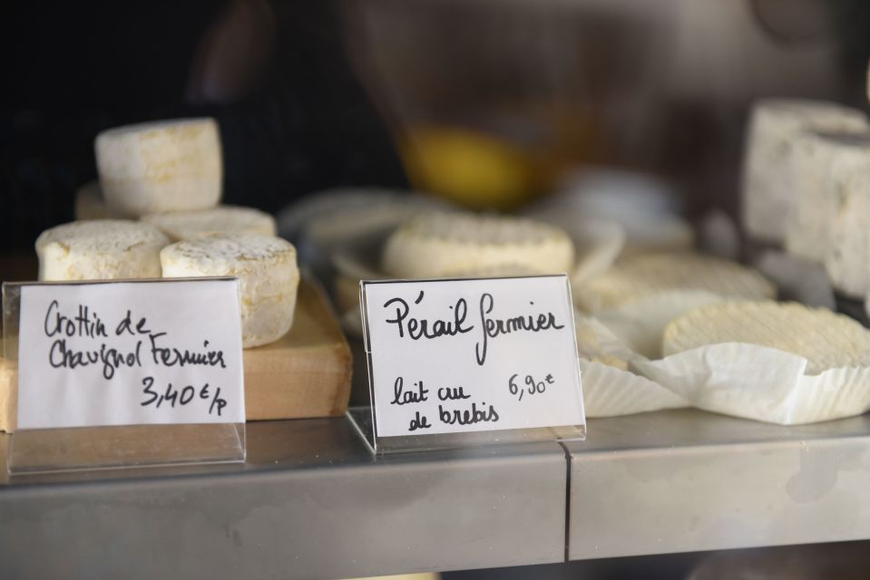 Paris Gourmet: Food Tour in South Montmartre - Parisian Lifestyle Experience