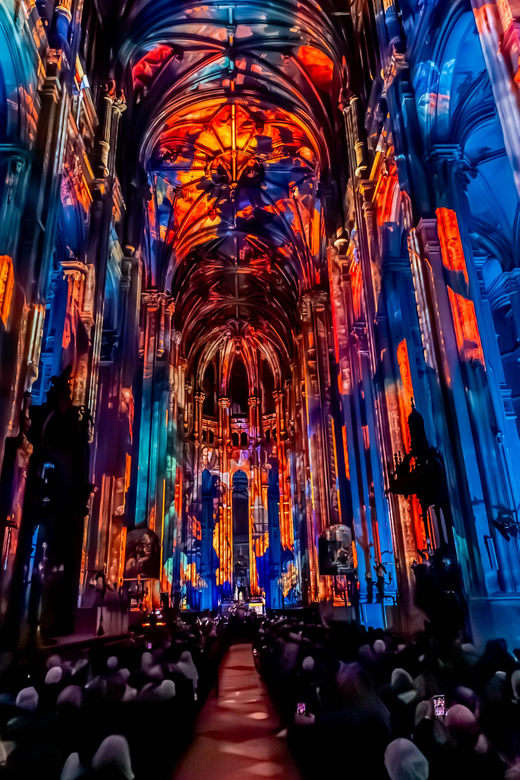 Paris: Luminiscence Immersive Sound and Light Show Ticket - Live Music Performance