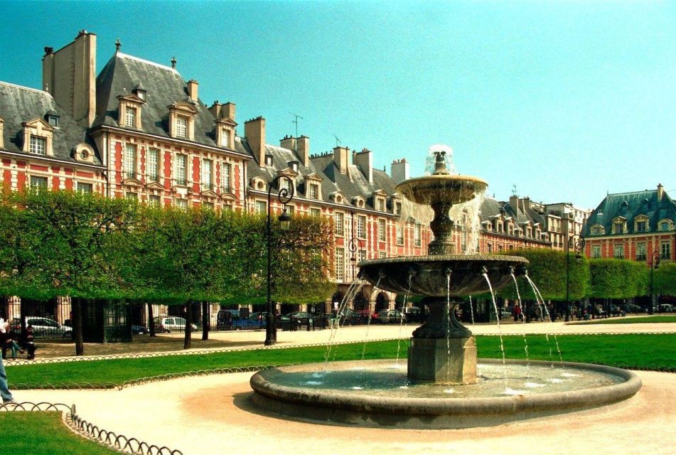 Paris: Place Des Vosges & Hugo Museum In-App Audio Tour (En) - Tour Inclusions and Features