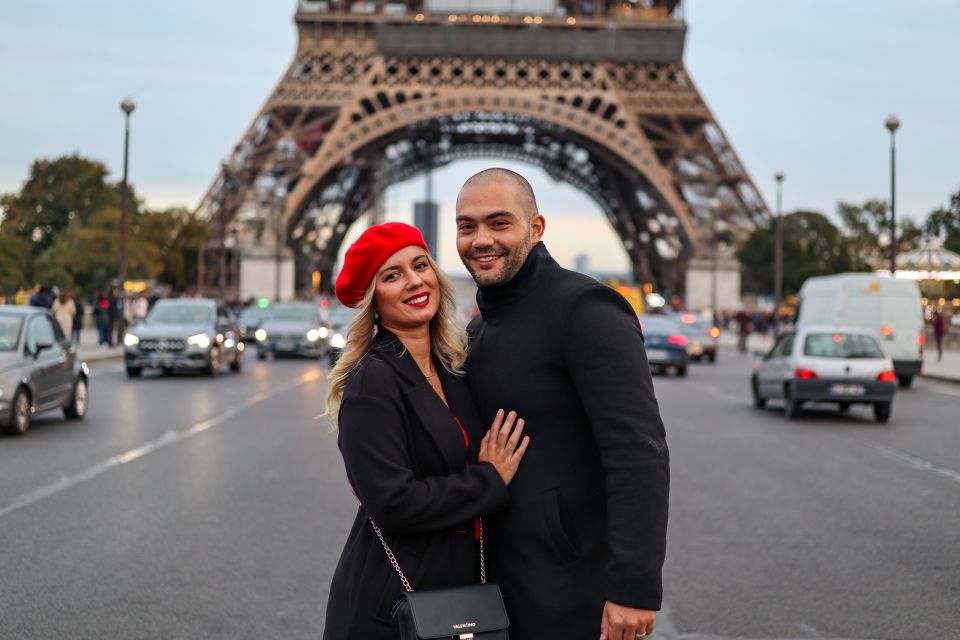 Paris: Romantic Photoshoot for Couples - Professional Photography