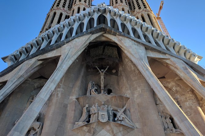 Park Guell and Sagrada Familia, Gaudi's Masterpieces Private Tour - Transportation Options