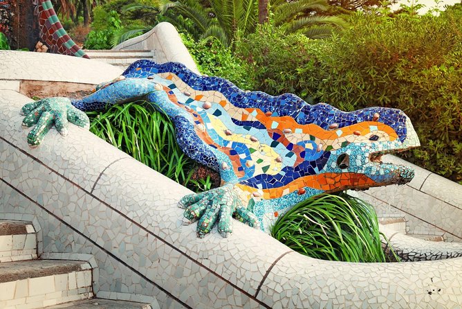 Park Guell Guided Tour With Skip the Line Tickets - Accessibility and Transportation