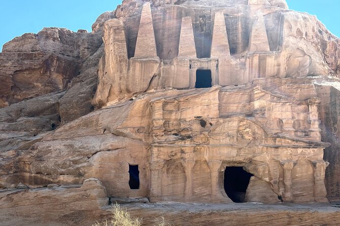 Petra 1-Day Tour From Tel Aviv With FREE Authentic Lunch - Exploring Ancient Petra