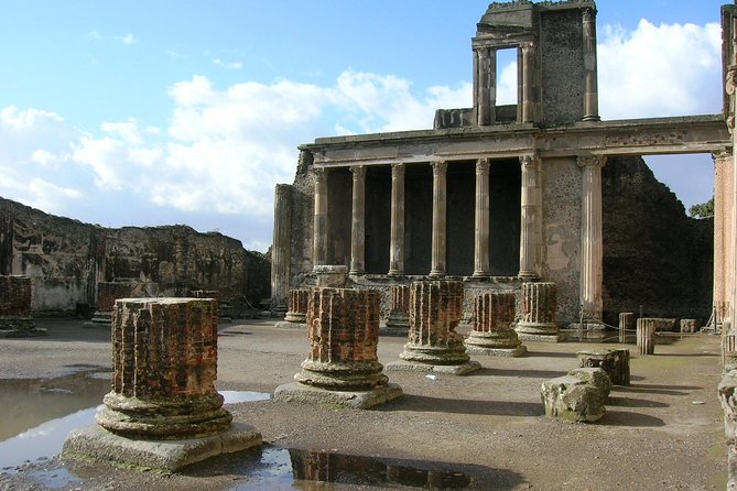 Pompeii Entrance Ticket & Walking Tour With an Archaeologist - Transportation and Parking