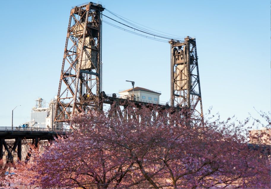 Portland: Waterfront Scavenger Hunt Self-Guided Tour - Capturing Creative Photographs