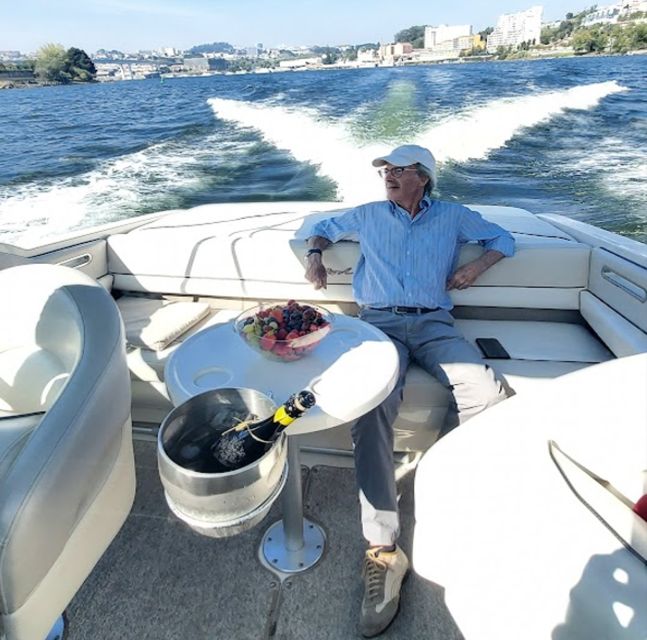 Porto: Private Cruise on Douro River - Family & Friends - Unique and Memorable Photo Opportunities