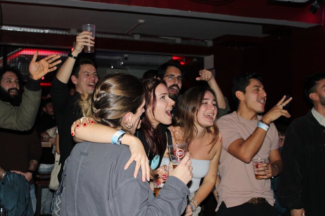 Porto Pubcrawl: 5h,6 Drinks,4 Bars &Skip the Line Club Entry - Minimum Travelers