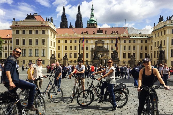 Prague Bike Tour - Stunning Viewpoints, Castle, City & Park - Prague Castle and Gardens