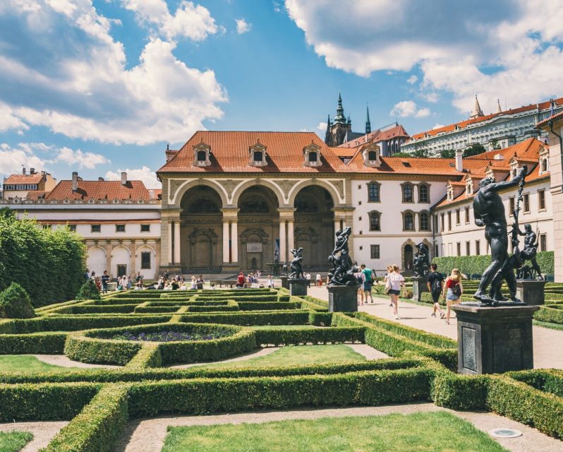 Prague: Castle and Lesser Town Walking Tour With Local Guide - Customer Reviews