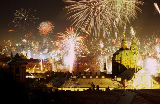 Prague: New Years Eve Pub Crawl & Karlovy Lazne Club Entry - Additional Information