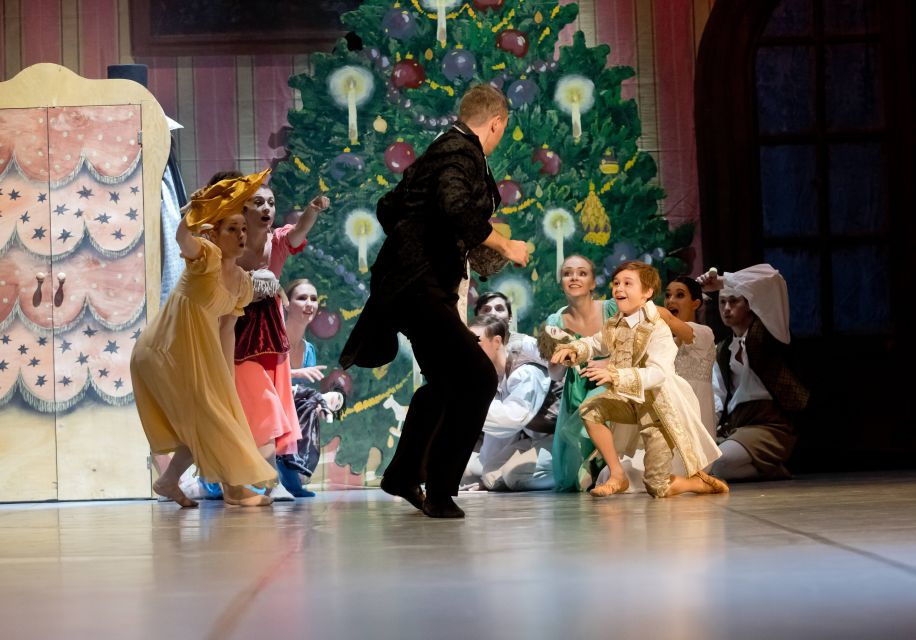 Prague: The Nutcracker Ballet Tickets - Theatre Ambiance Concerns