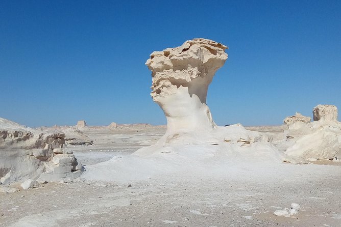 Privat White Desert and Bahariya Oasis 2 Days With Camping - Itinerary and Activities