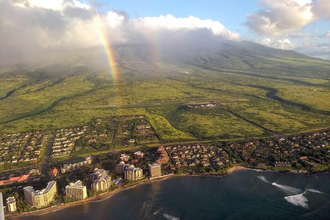 Private Air Tour 5 Islands of Maui for up to 3 People See It All - Exceptional Customer Ratings