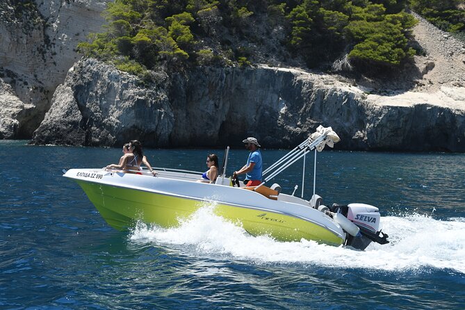 Private Boat Rentals in Laganas - Accessibility and Participants