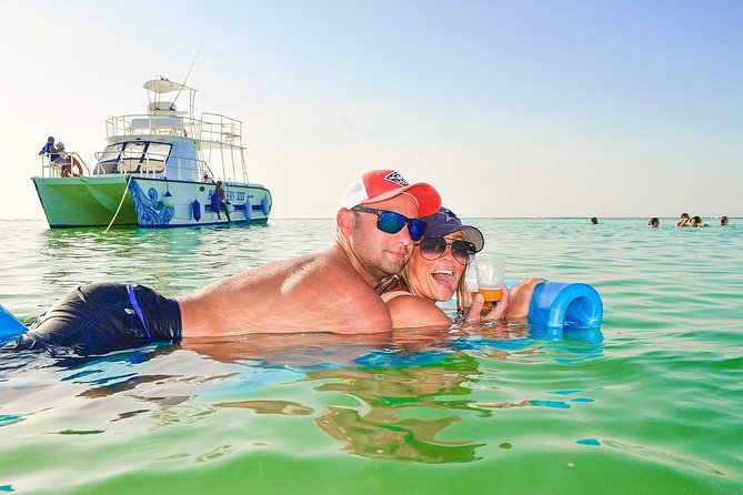 Private Catamaran Deluxe 3 Hours - Unlimited Drinks