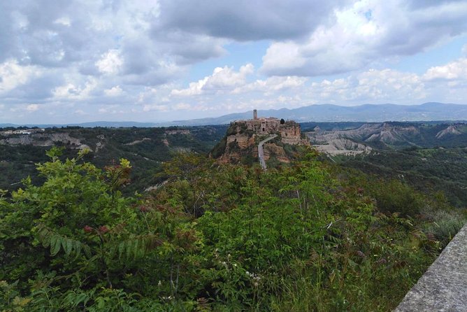 PRIVATE Civita Di Bagnoregio and Orvieto Wine Tasting -Ebike Tour - Exploring Tiber Valley and Oasis