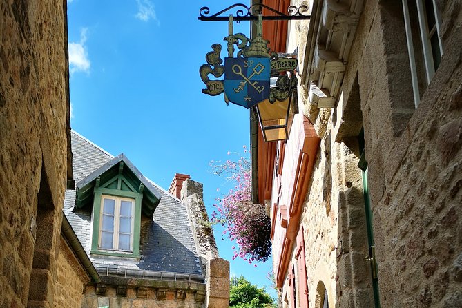 Private Day Tour of Mont Saint-Michel From Caen - Discovering the Picturesque Village