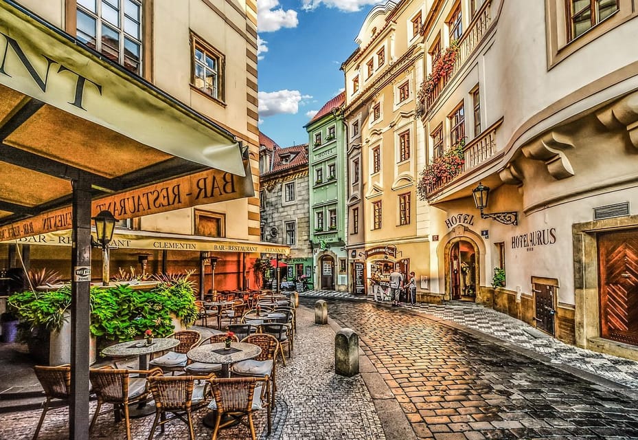 Private Day Trip From Vienna to Prague and Back, in English - Booking and Customization