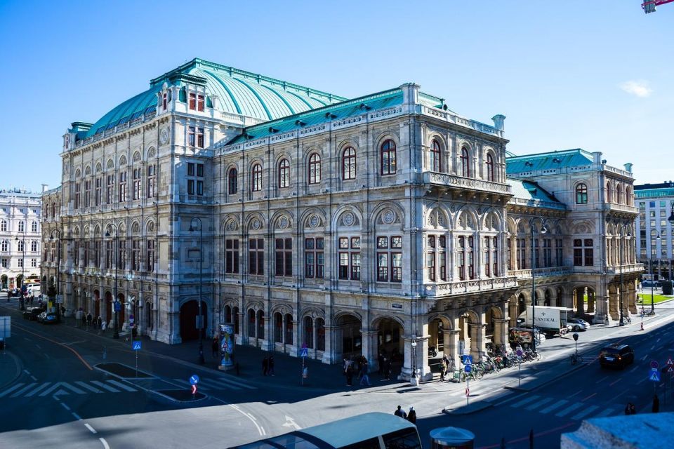 Private Daytour to Vienna From Budapest With Pro Guide - Included in the Tour