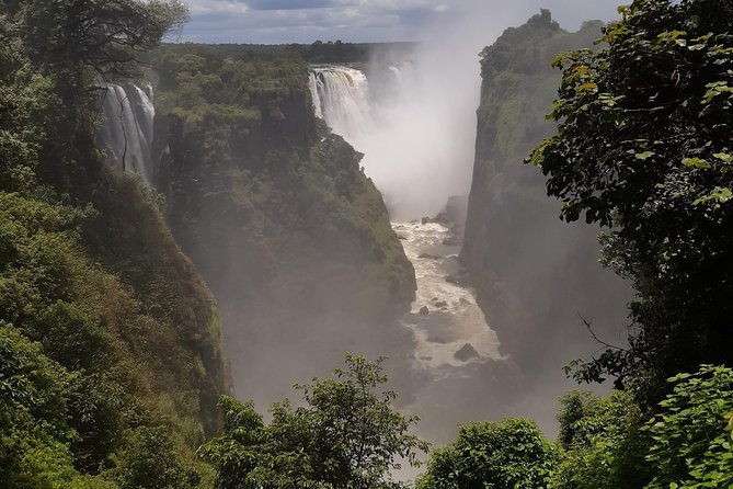 Private Guided Tour of the Falls With Pickup - Ideal for Travelers