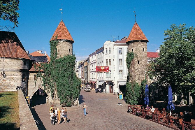 Private Self-Guided Audio Walking Tour in Tallinn Old Town - Offline Availability