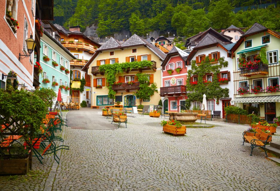 Private Tour of Hallstatt From Salzburg - Exploring Hallstatt