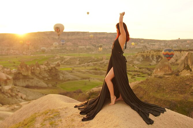 Professional Photoshoot With Hot Air Balloons in Cappadocia - Unlimited Digital Photograph Delivery