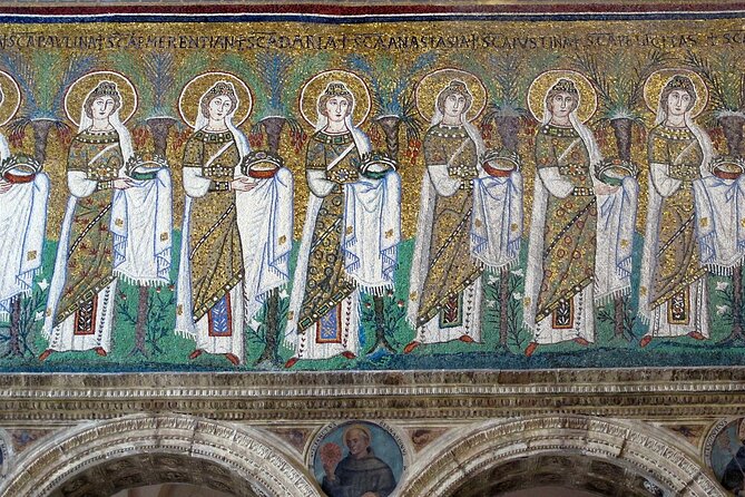 Ravenna, the Most Beautiful Mosaics in the City of Paradise - Visiting the Basilica of SantApollinare Nuovo