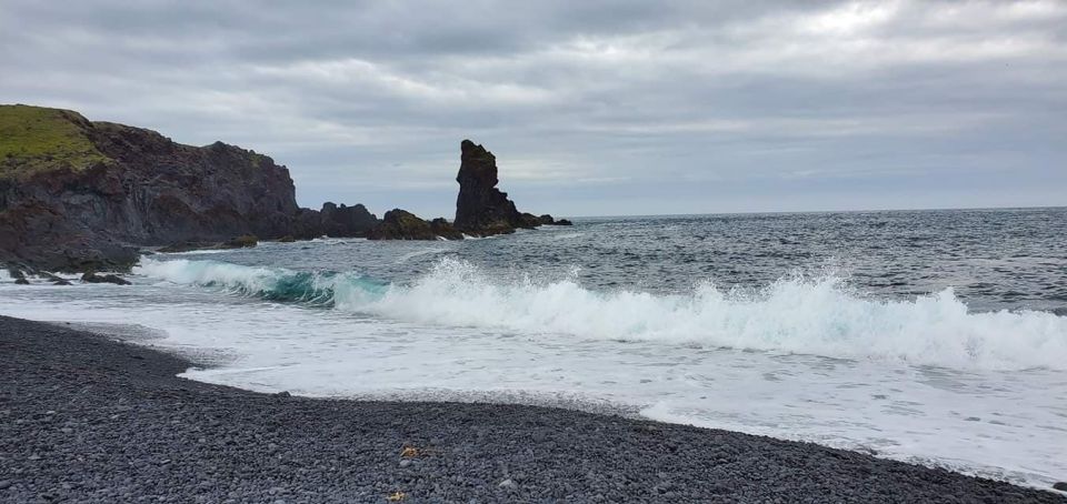 Reykjavik: Small-Group Snæfellsnes Day Trip - Djúpalónssandur Black Sand Beach